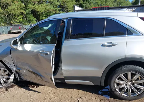 2020 Cadillac Xt4 Fwd Premium Luxury из США, поврежденный, VIN 1GYFZCR41LF131179